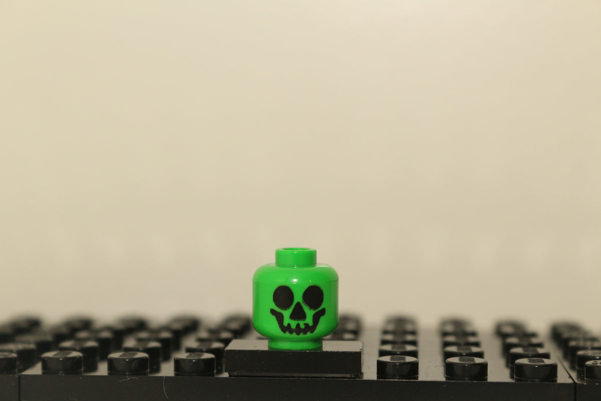 CLASSIC SKULL HEAD