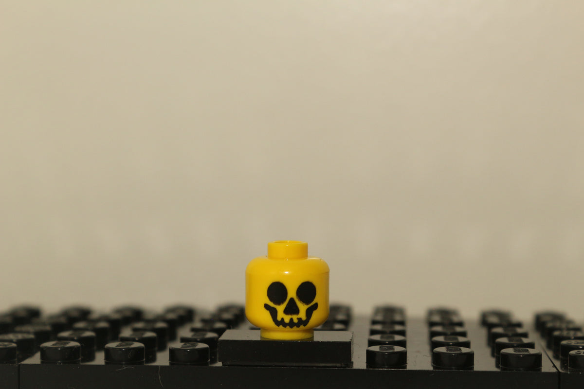 CLASSIC SKULL HEAD