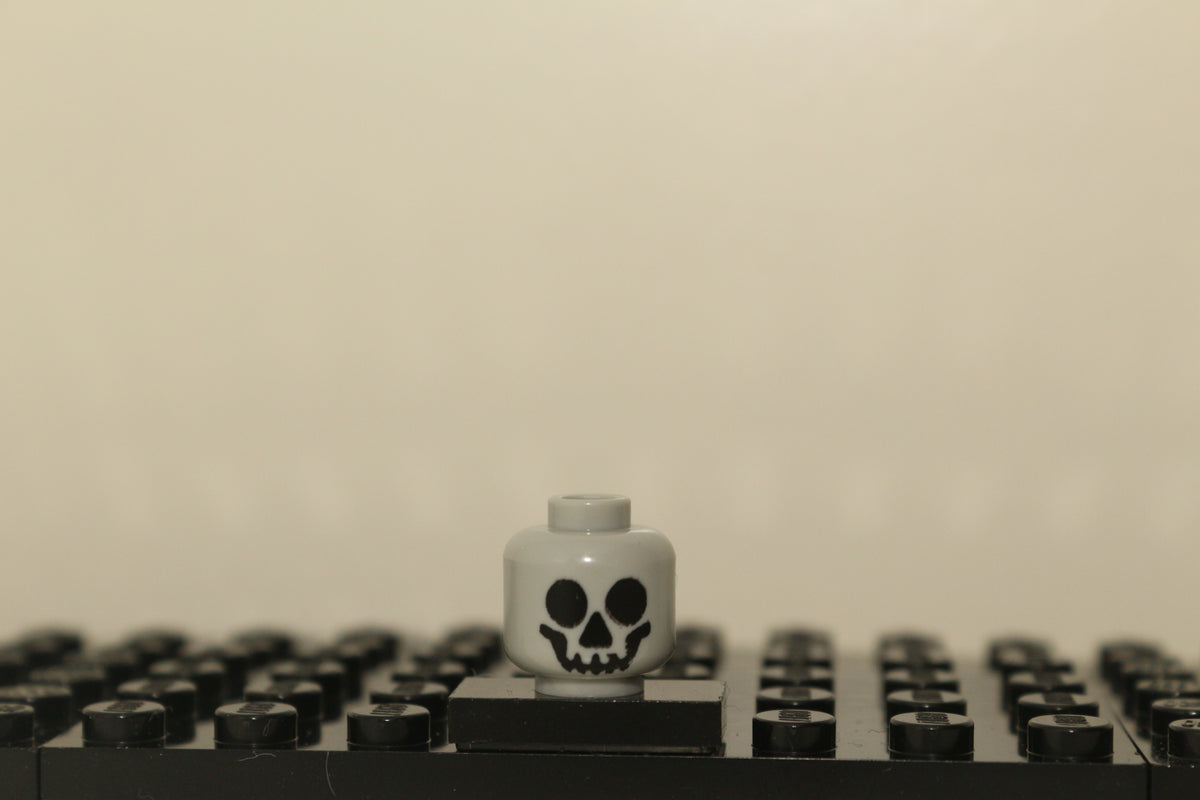 CLASSIC SKULL HEAD