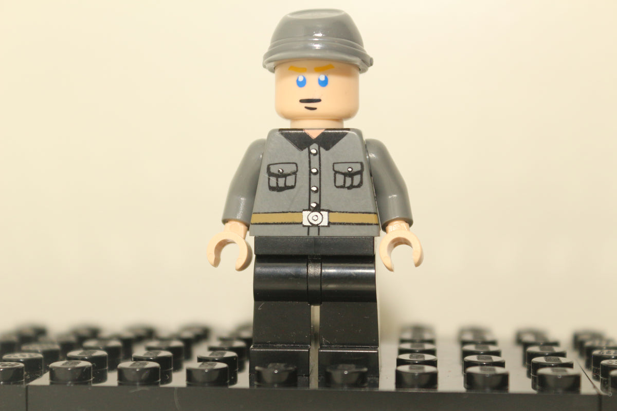 ENEMY GUARD - DARK BLUISH GREY