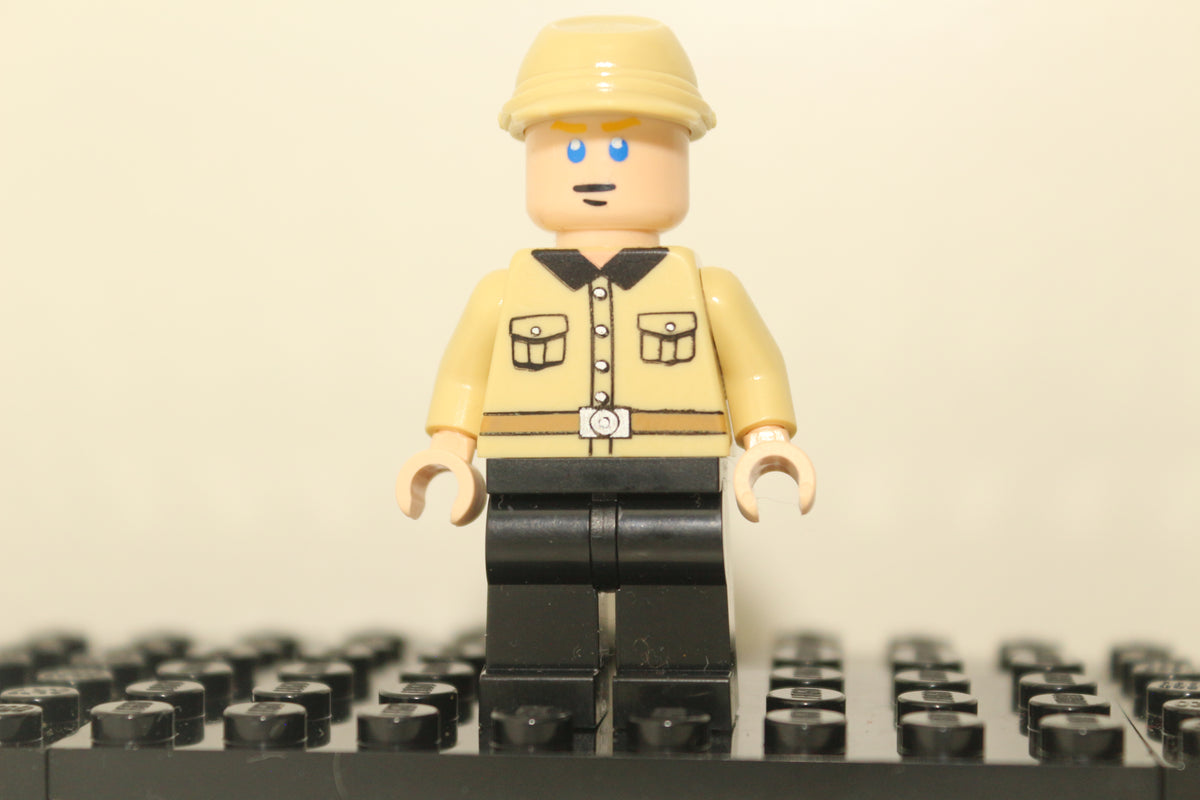 ENEMY GUARD - TAN